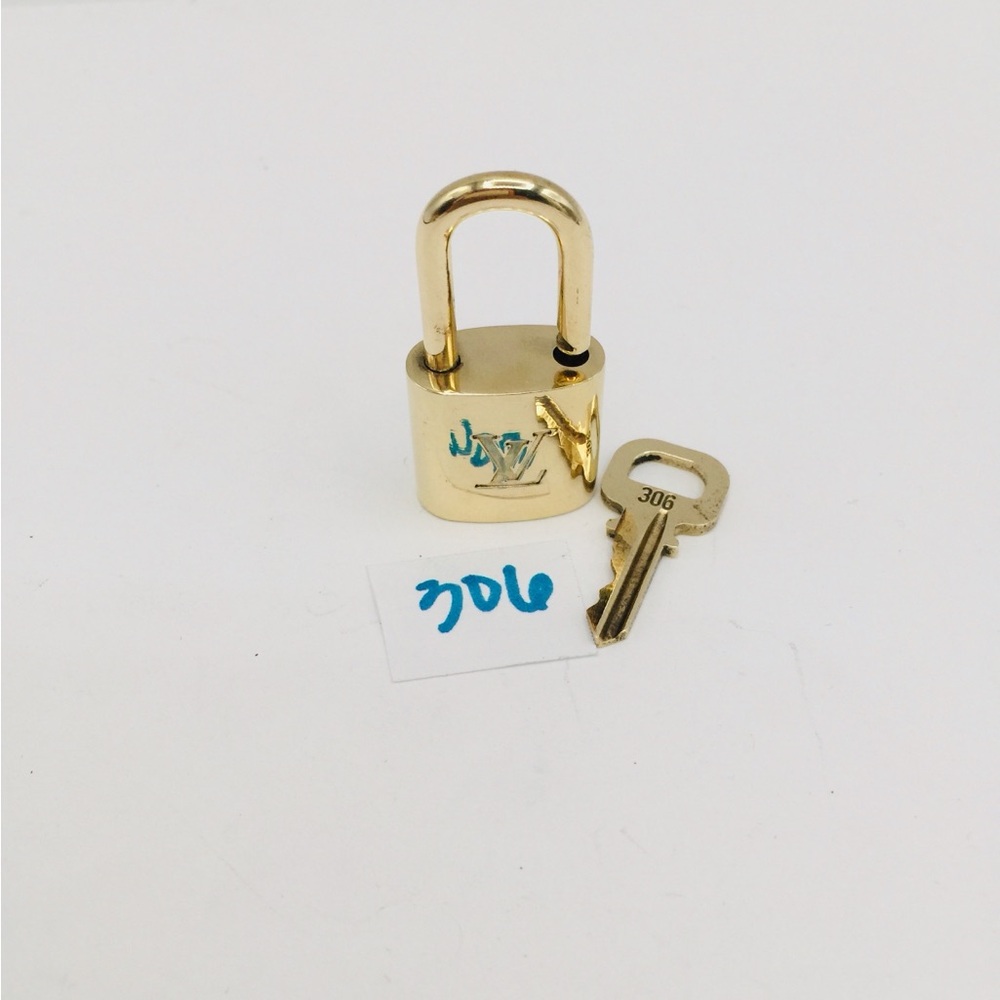 Louis Vuitton lock and key